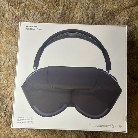 AirPod Max - Picture 2 of 4